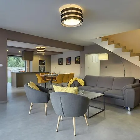 Nika Holiday home *