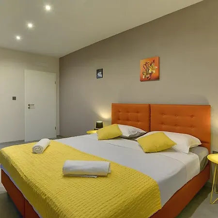 Holiday home Nika