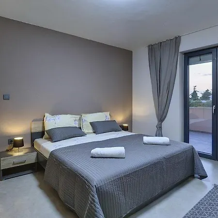 Nika Holiday home