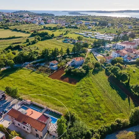 Nika * Štinjan